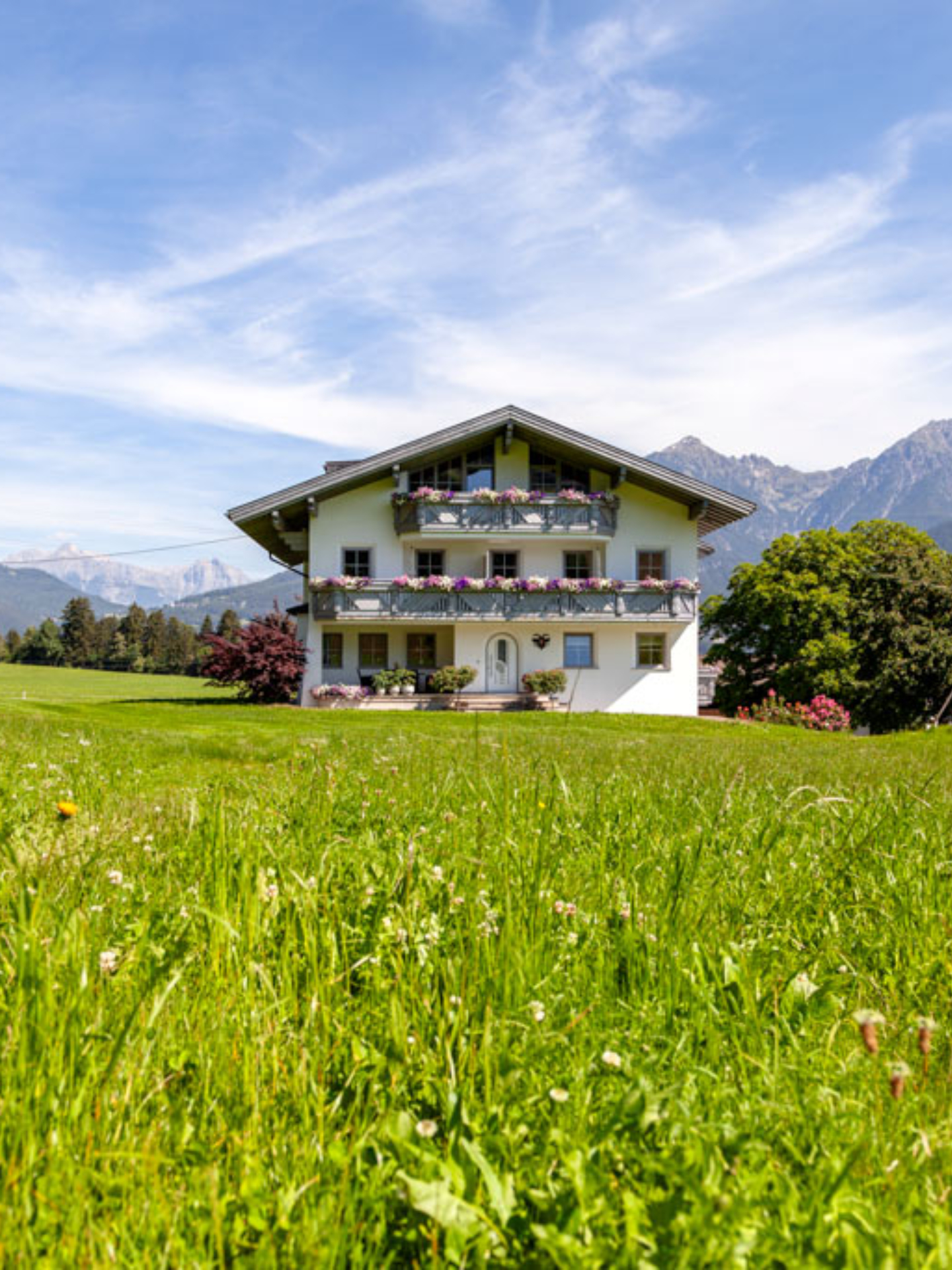 gaestehaus_weber_oberperfuss_sommer_hoch